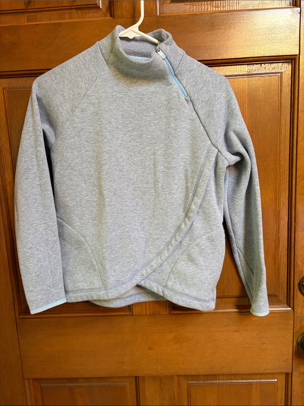 Athleta Girl Gray Crazy Cozy Wrap Size 12